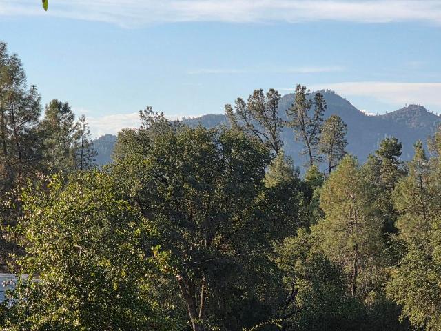 House for sale in Shasta, California