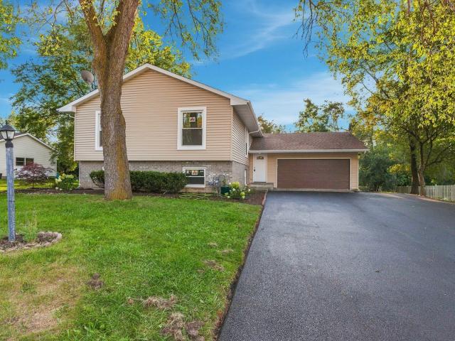 House for sale in Lake Zurich, Illinois
