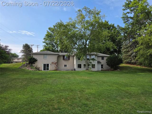 House for sale in Fenton, Michigan