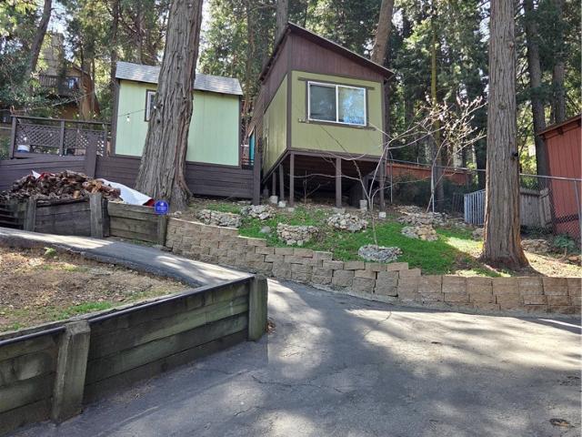 House for sale in Cedarpines Park, California