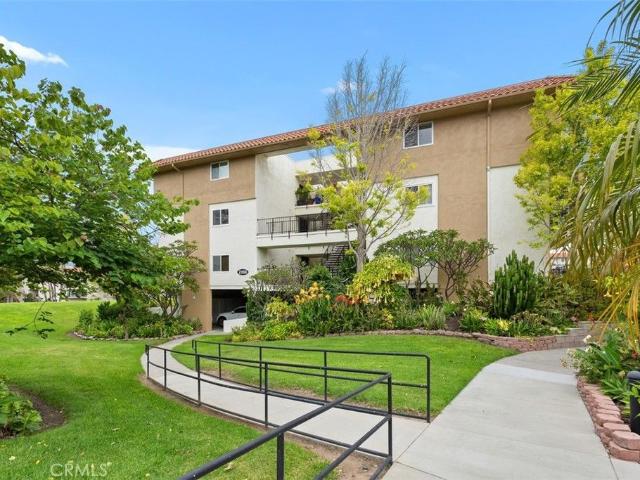 Condo for rent in Laguna Woods, California