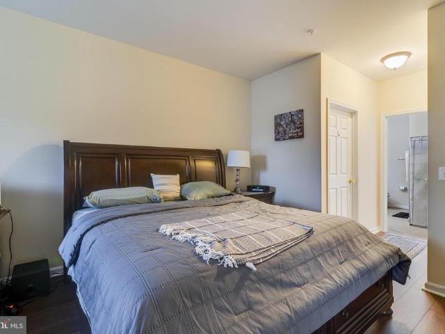 Condo for sale in California, Maryland