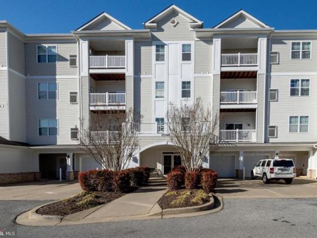 Condo for sale in California, Maryland