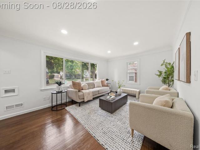 House for sale in Oak Park, Michigan