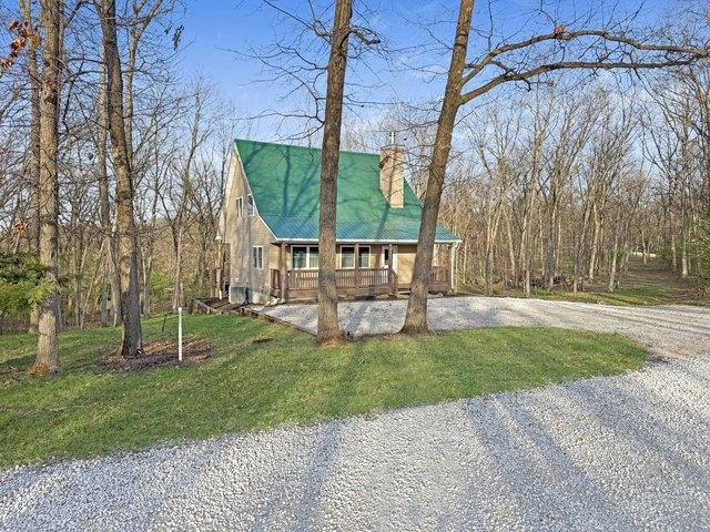 House for sale in Stoutsville, Missouri