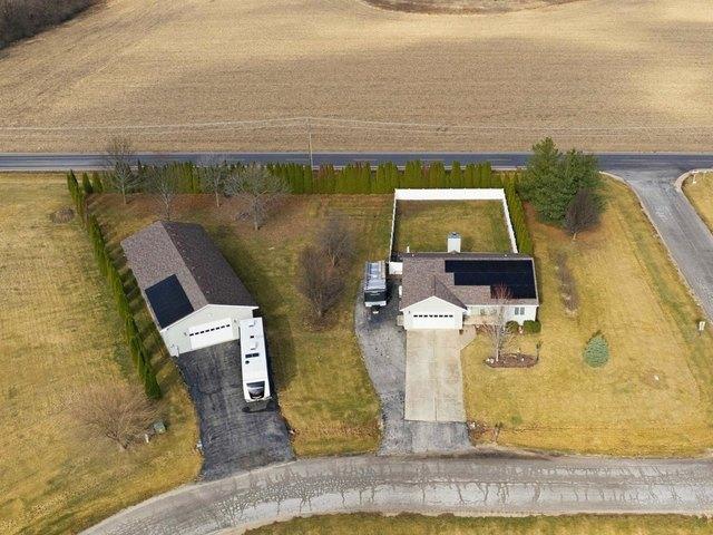 House for sale in Sheridan, Illinois