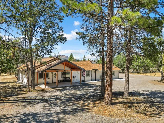 House for sale in Shasta, California