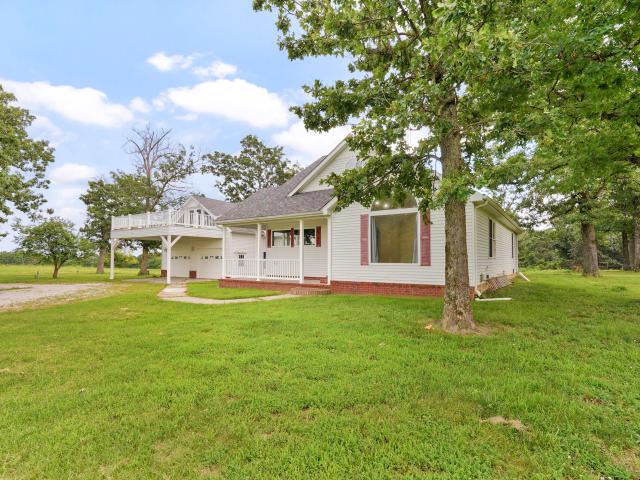 House for sale in Barry, Missouri