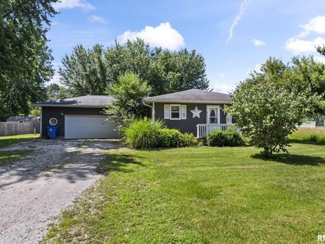 House for sale in Athens, Illinois