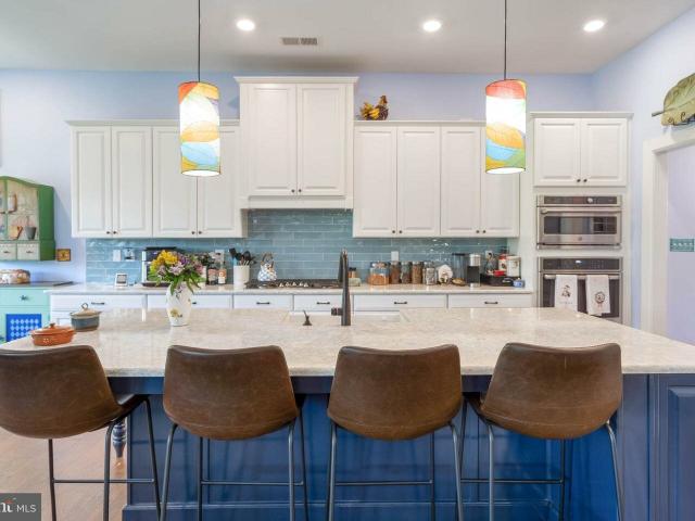House for sale in Frankford