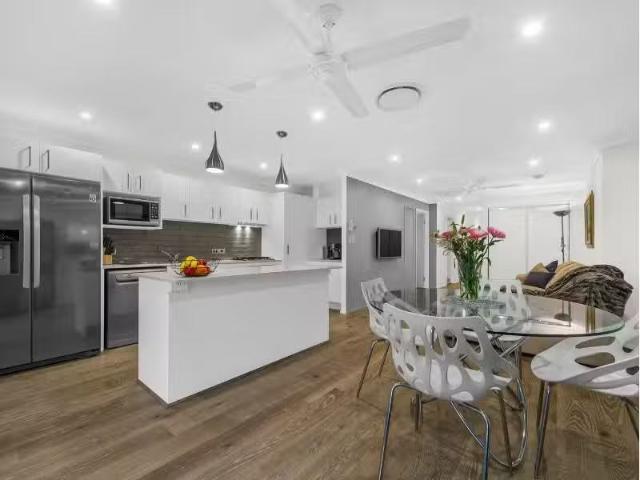 Apartment for rent in Toombul, Queensland
