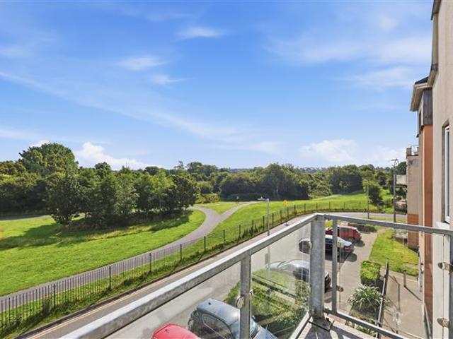 Apartment for sale in Bluebell, North Tipperary