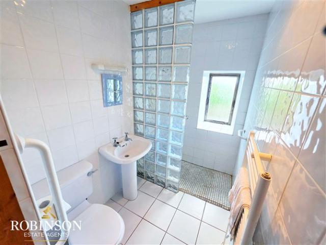 Detached House for sale in Falcarragh, Ulster