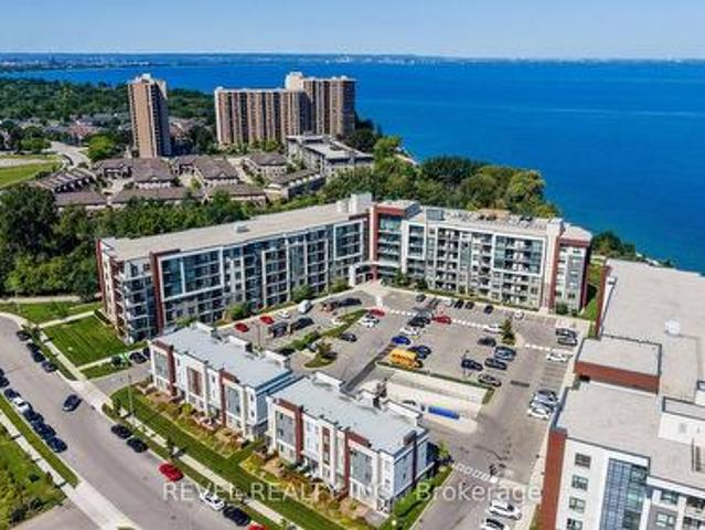 Condo for sale in Ancaster, Ontario