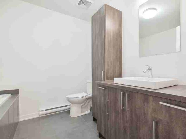 Apartment for rent in Longueuil, Quebec