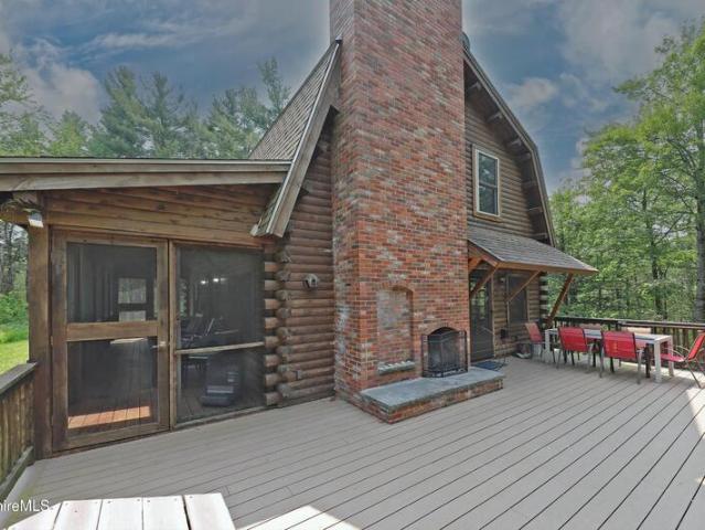 Townhouse for sale in Becket