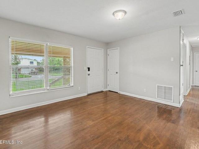 House for sale in San Mateo, Jacksonville
