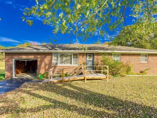 House for sale in Lexington, Alabama
