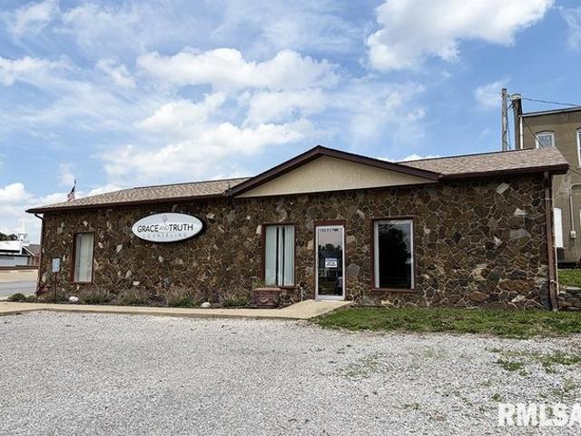 House for sale in Louisville, Illinois