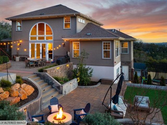 House for sale in Healdsburg, California