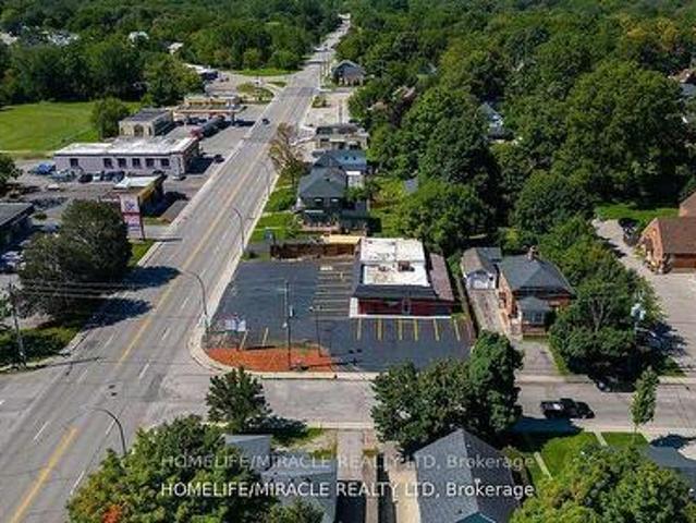 Commercial for rent in Woodstock, Ontario