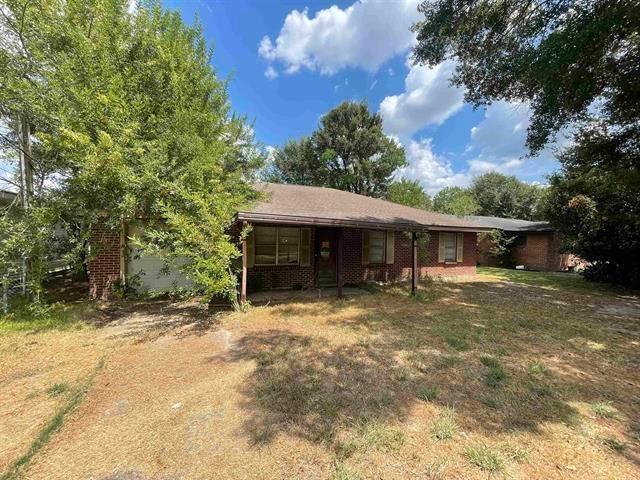 House for sale in Bridge City, Texas