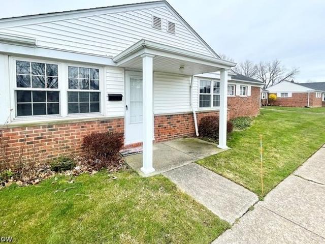 Condo for sale in Euclid, Ohio
