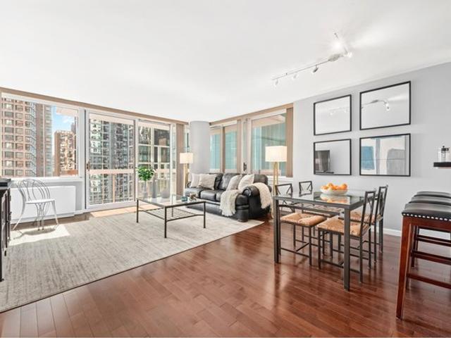 Condo for sale in Arverne, New York