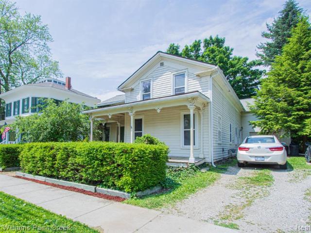 House for sale in Almont House for sale in Almont