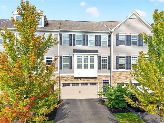 Townhouse for sale in Cranberry Twp, Pennsylvania