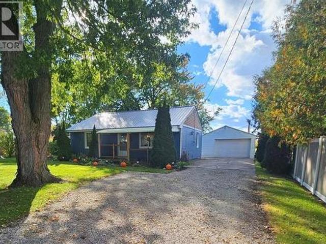 House for sale in Petrolia, Southwestern Ontario