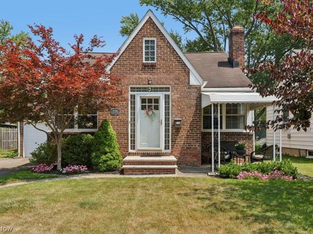House for sale in Berea, Ohio