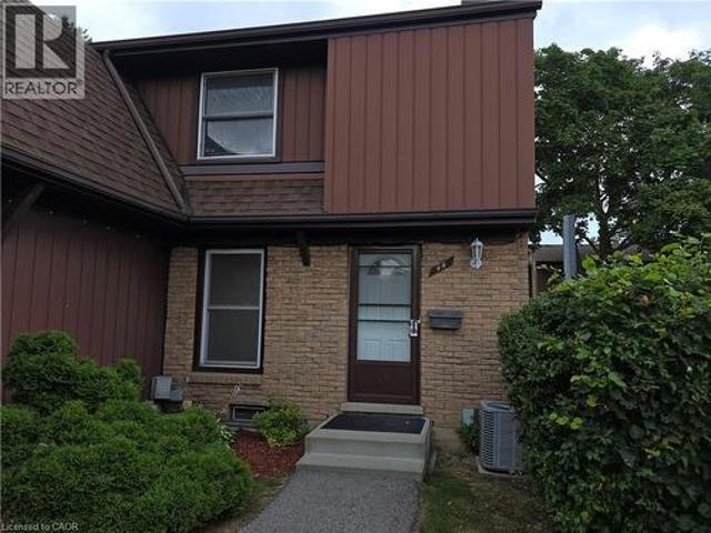 Townhouse for rent in Cambridge, Ontario