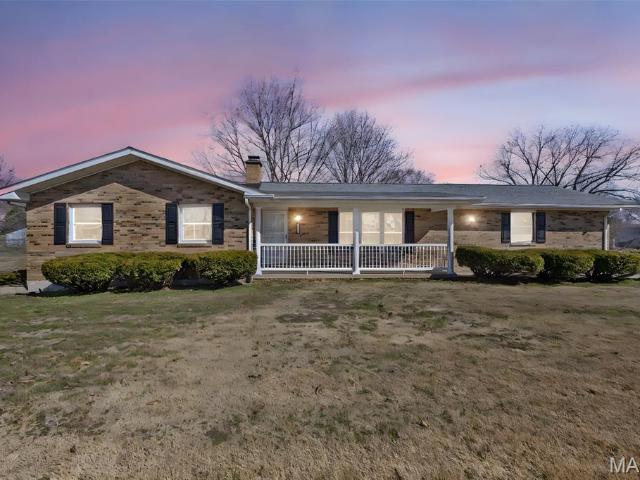 House for sale in Sainte Genevieve, Missouri