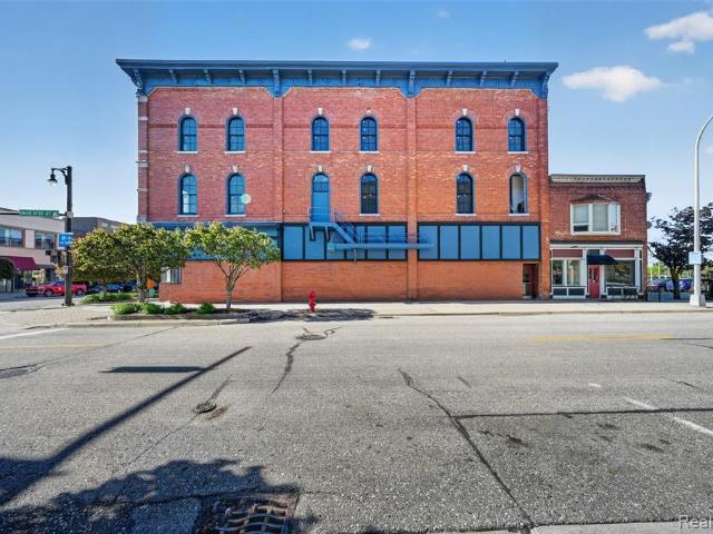 Commercial for sale in Fort Gratiot, Michigan