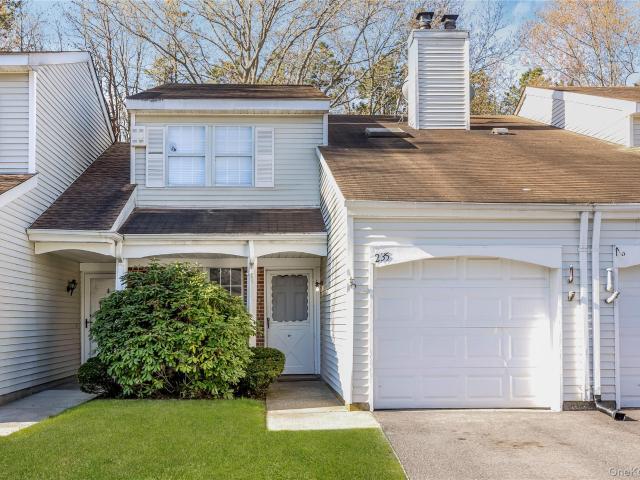 Condo for sale in Centereach, New York