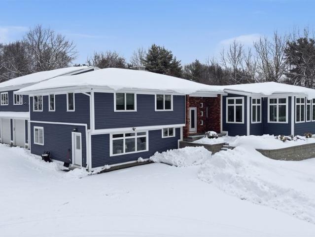 House for sale in Dunstable, Massachusetts