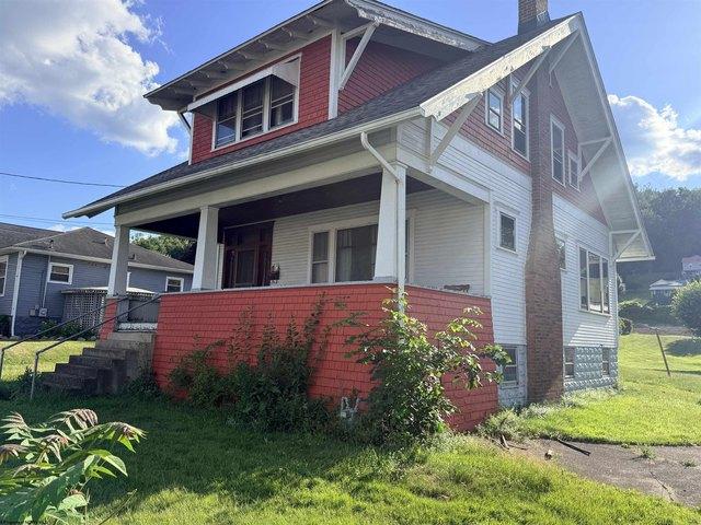 House for sale in Grafton, West Virginia