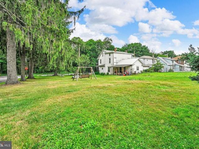 Townhouse for sale in Tremont, Pennsylvania