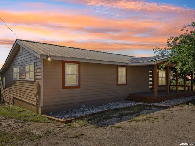 House for sale in Pipe Creek, Texas