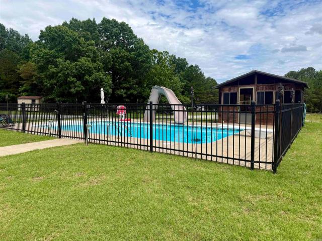 House for sale in Ark