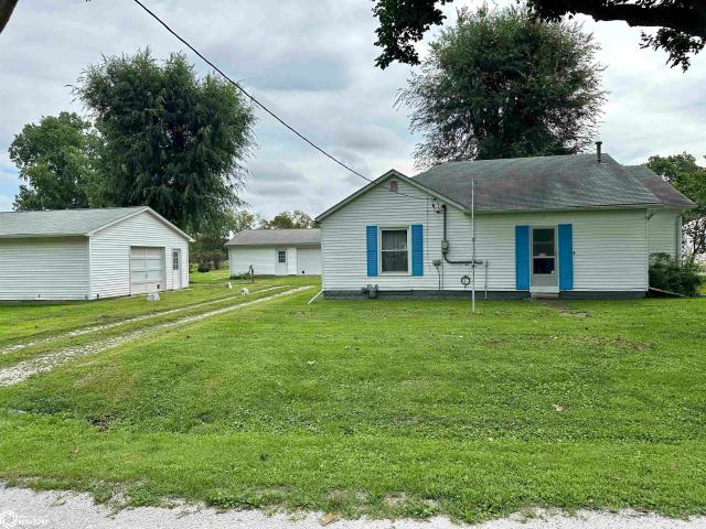 House for sale in Roseville, Illinois