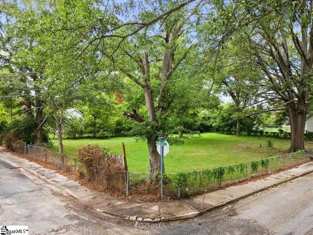 Land for sale in Clinton, South Carolina