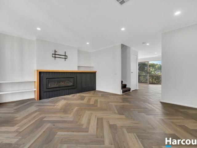 House for rent in Endeavour Hills, Melbourne