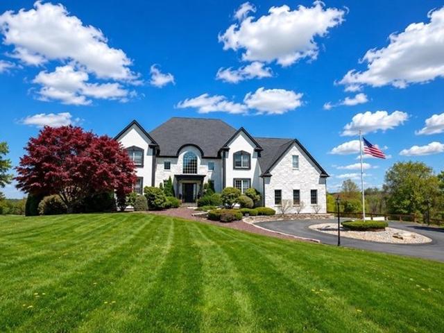 House for sale in Sutton, Massachusetts