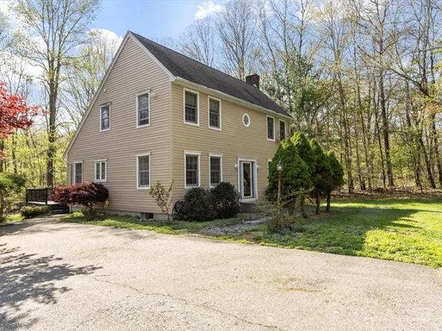 House for sale in Leicester, Massachusetts