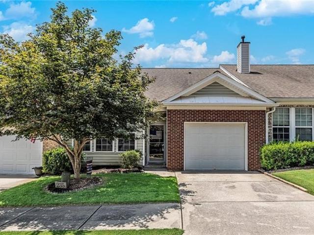 Condo for sale in Canton, Georgia