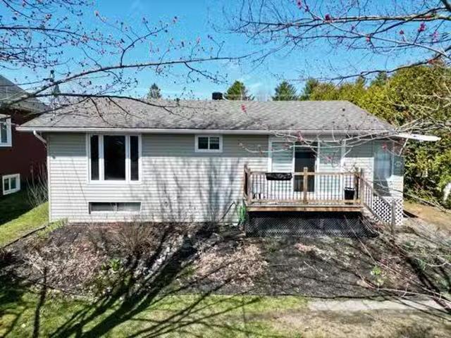 House for sale in Magog