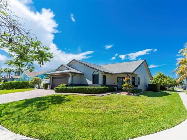 House for sale in Dania, Florida