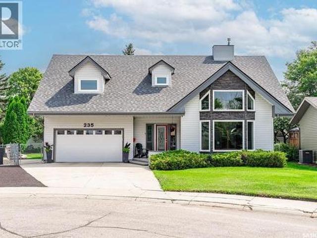 House for sale in Saskatoon, Saskatchewan